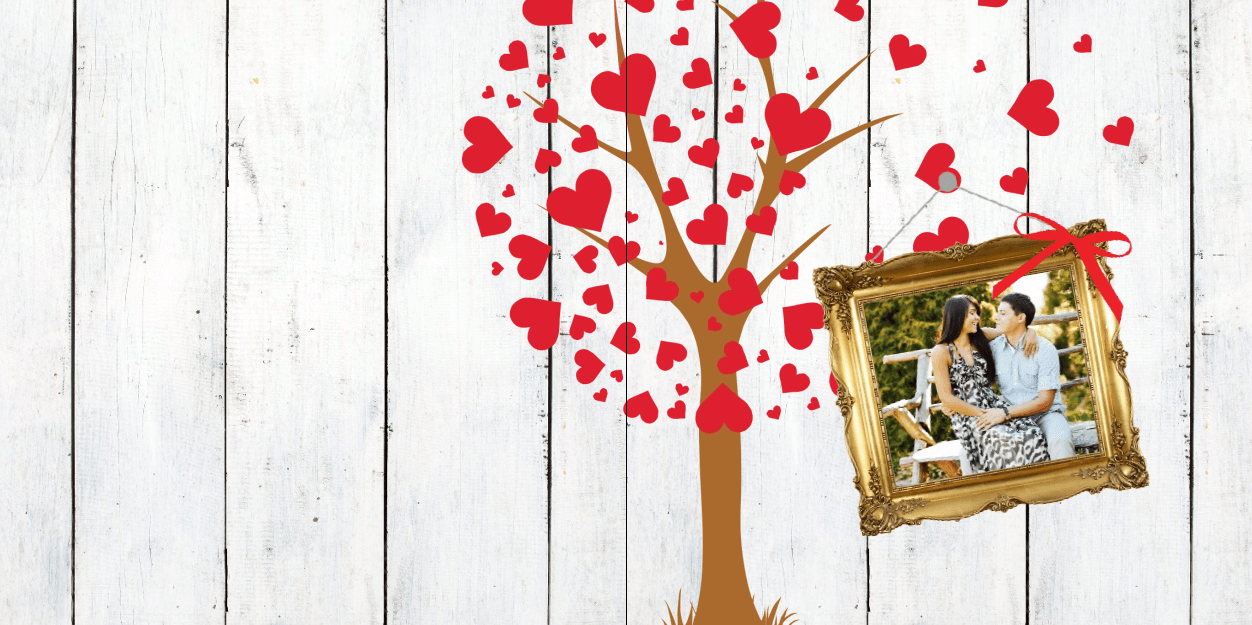 Vrolijke trouwkaart rode hartjesboom met foto.