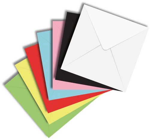 Enveloppen in verschillende kleuren.